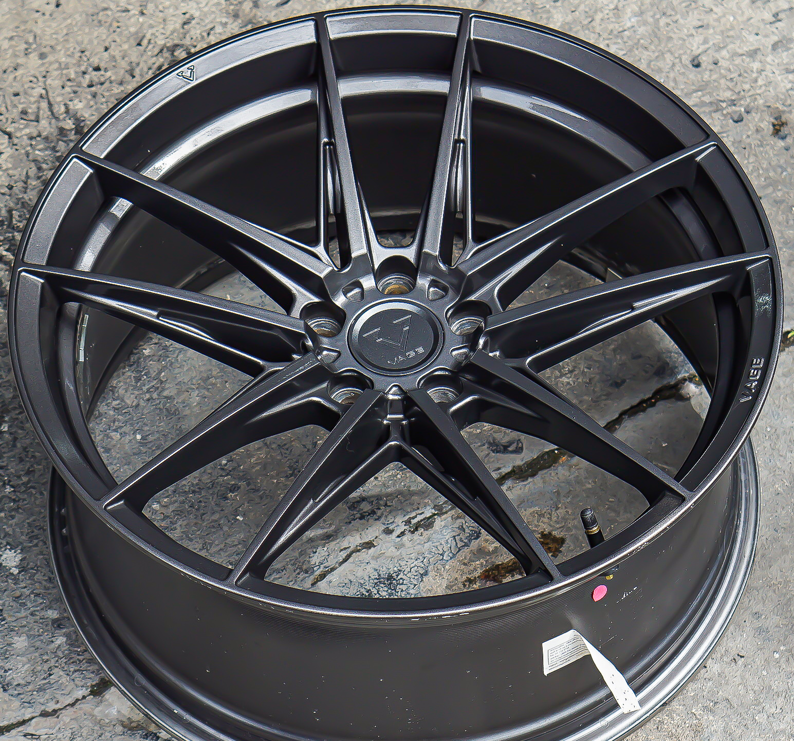 ล้อแม็ก ล้อแม็กมือสองแท้ Flowforming Vage VF06 ขอบ 20นิ้ว กว้าง 9นิ้ว 5รู114.3 Offset34 